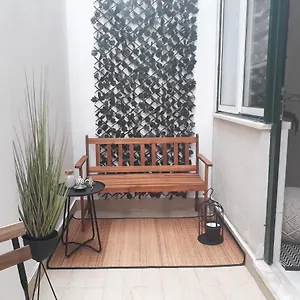 Apartment Ist -, Lissabon