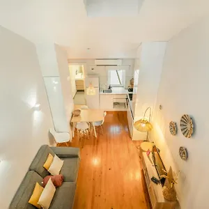 Bmyguest - Inner Bairro Alto Lisbona